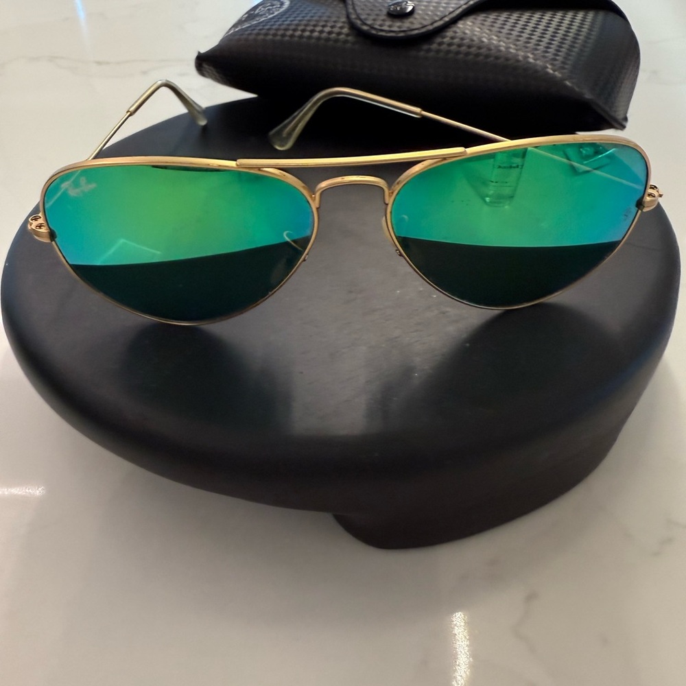 Ray-Ban Gold Frame with Green Lenses Sunglasses